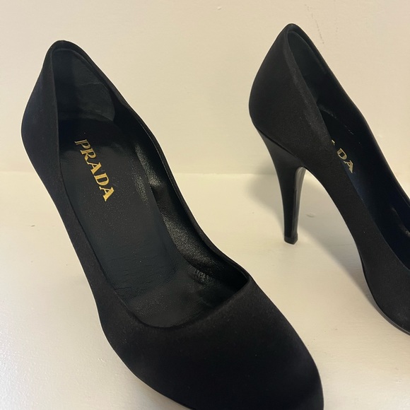 Prada satin heels - Picture 3 of 5